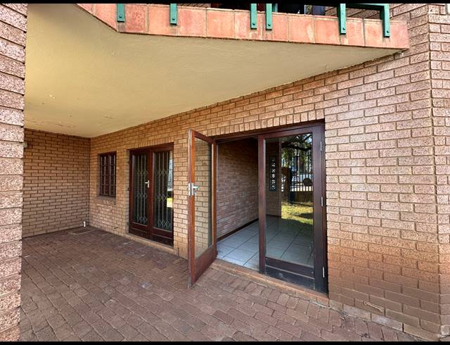 100.50M² OFFICE TO LET IN HIGHVELD